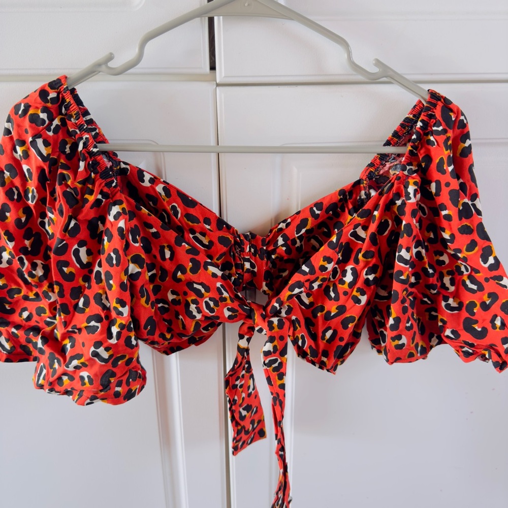 Women top